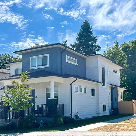 The Harmony Inn Spacious 2 Bdrms 2 Beds Basement Suite Surrey Exteriör bild