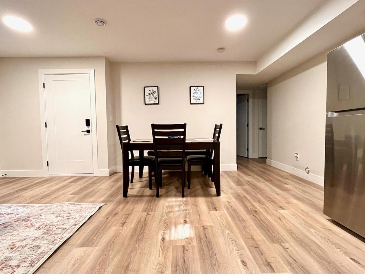 The Harmony Inn Spacious 2 Bdrms 2 Beds Basement Suite Surrey Exteriör bild